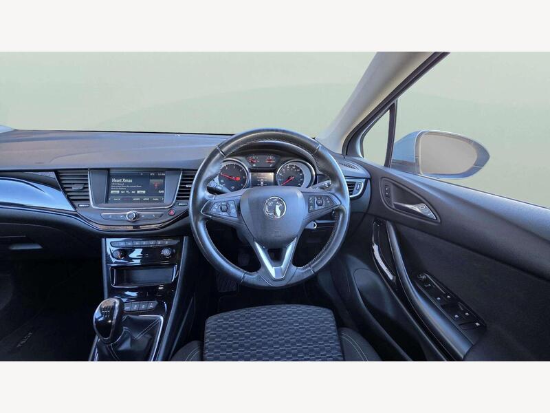 Vauxhall Astra BV68GVF