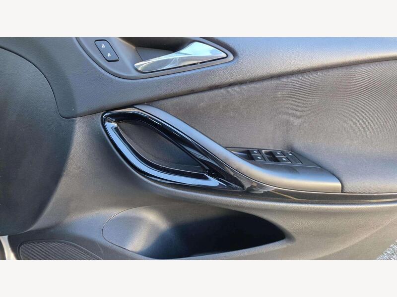 Vauxhall Astra BV68GVF