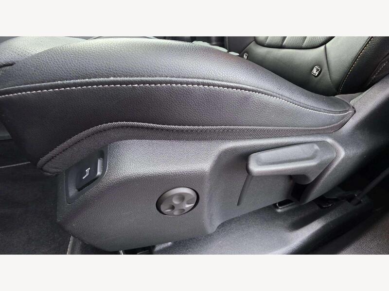 Vauxhall Grandland X WP68HHT