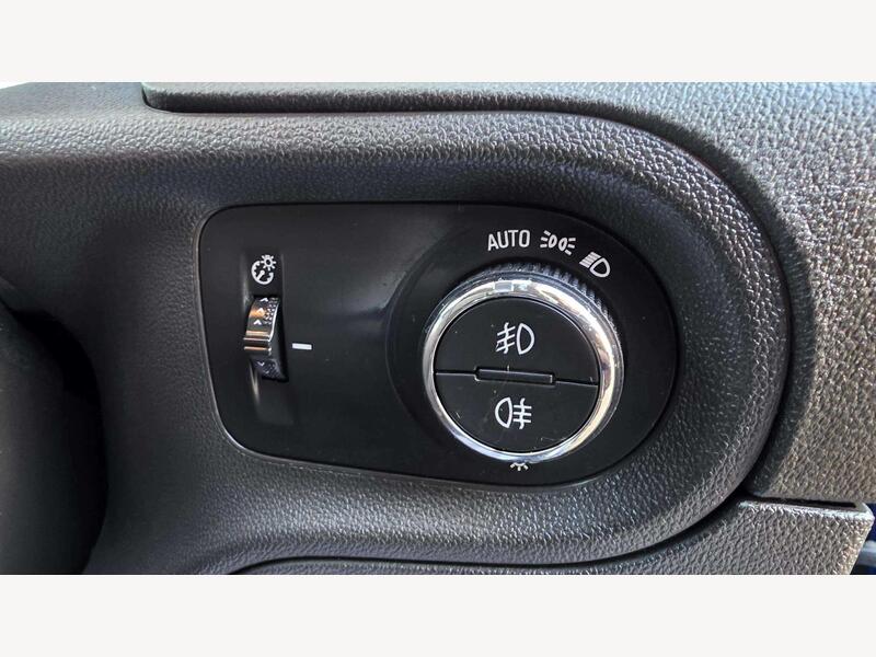 Vauxhall Grandland X YA67YXR