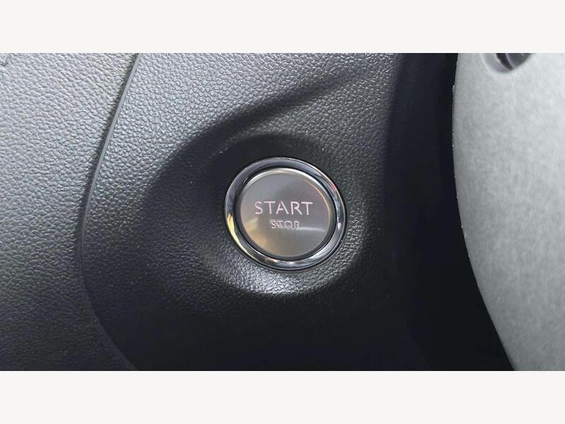 Vauxhall Grandland X YA67YXR