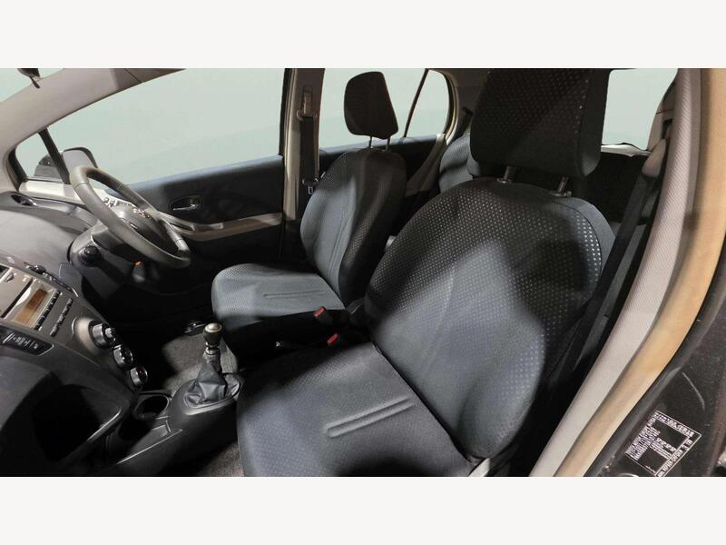 Toyota Yaris YD10XGV