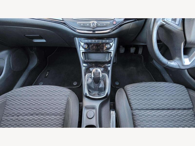 Vauxhall Astra BV68GVF