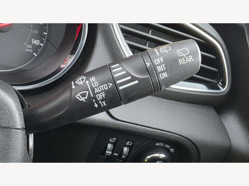 Vauxhall Grandland X WP68HHT