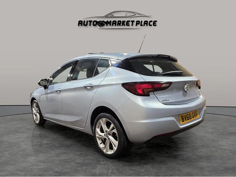 Vauxhall Astra BV68GVF