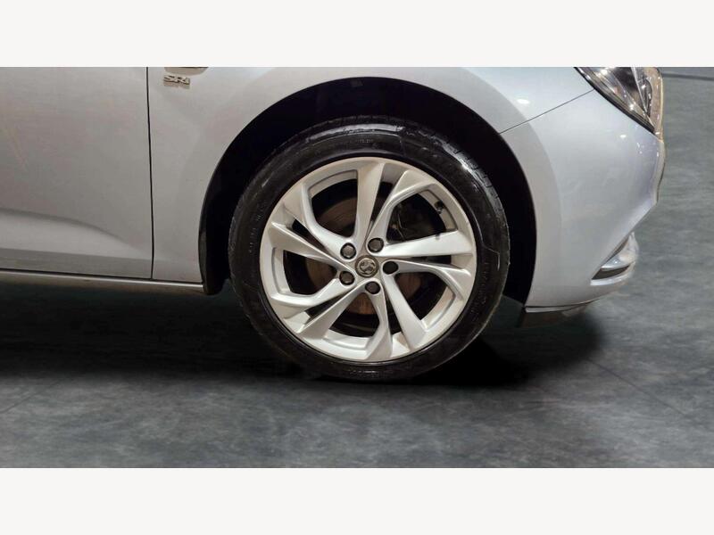 Vauxhall Astra BV68GVF