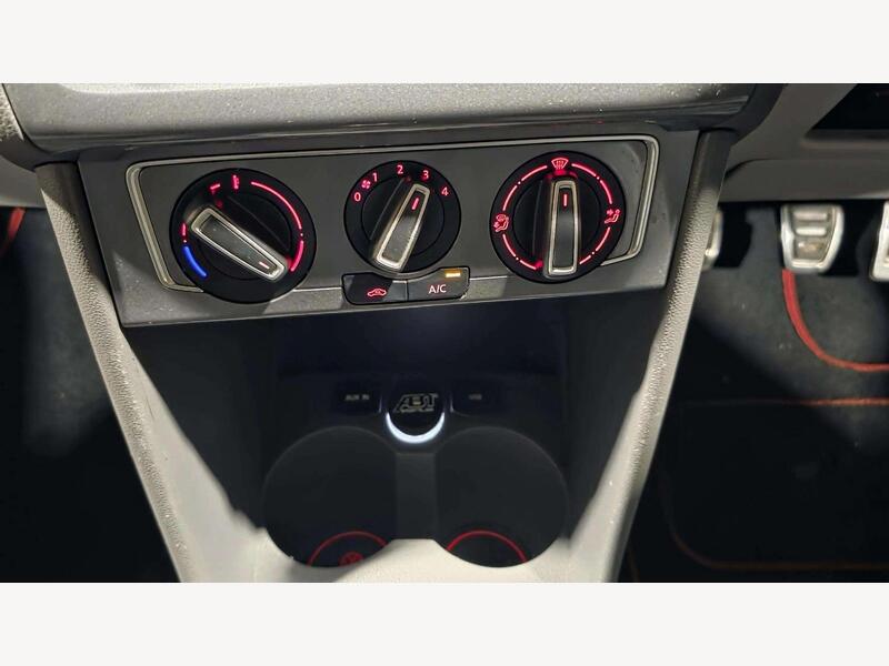 Volkswagen Polo LS15XRP