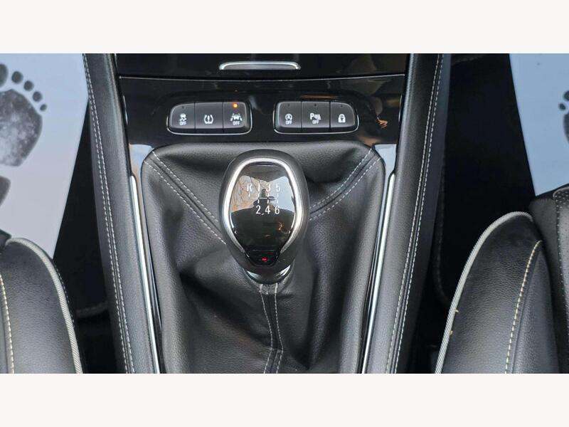 Vauxhall Grandland X YA67YXR