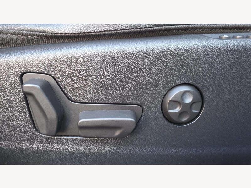 Vauxhall Grandland X YA67YXR