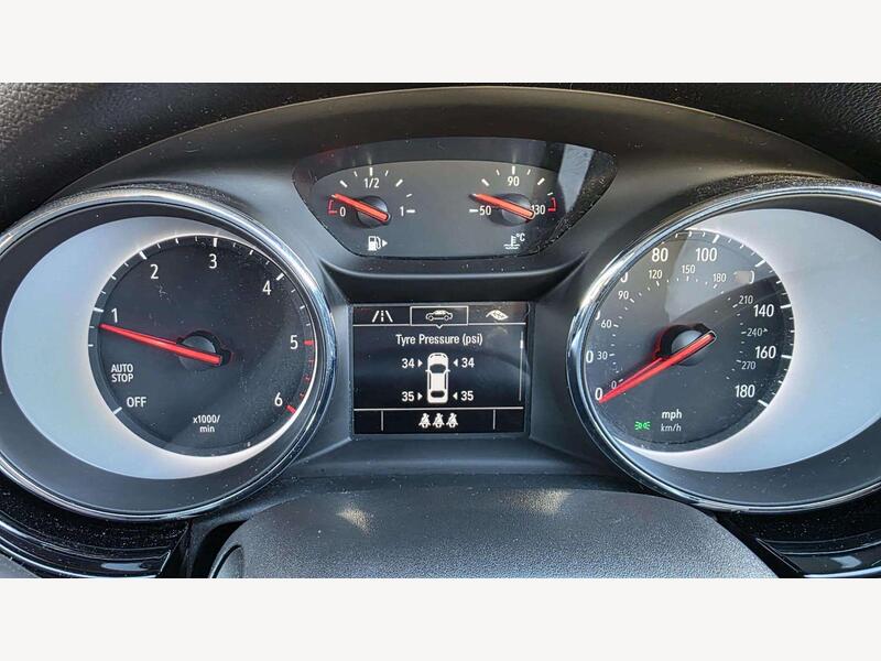 Vauxhall Astra BV68GVF