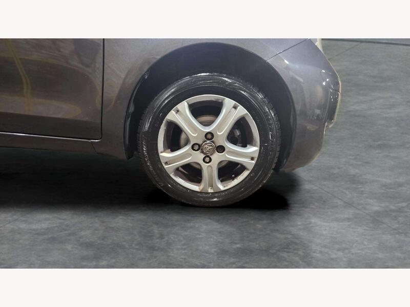 Toyota Yaris YD10XGV