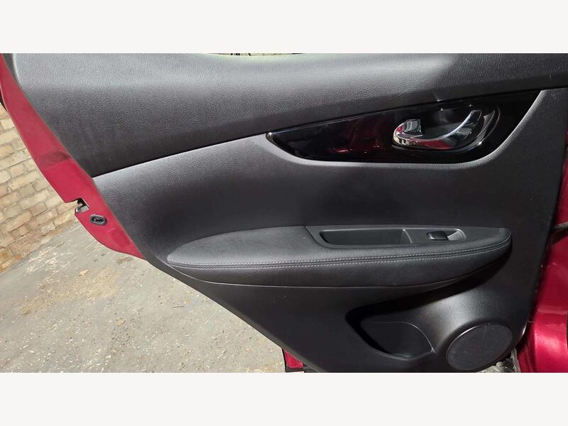 Nissan Qashqai PK17VST