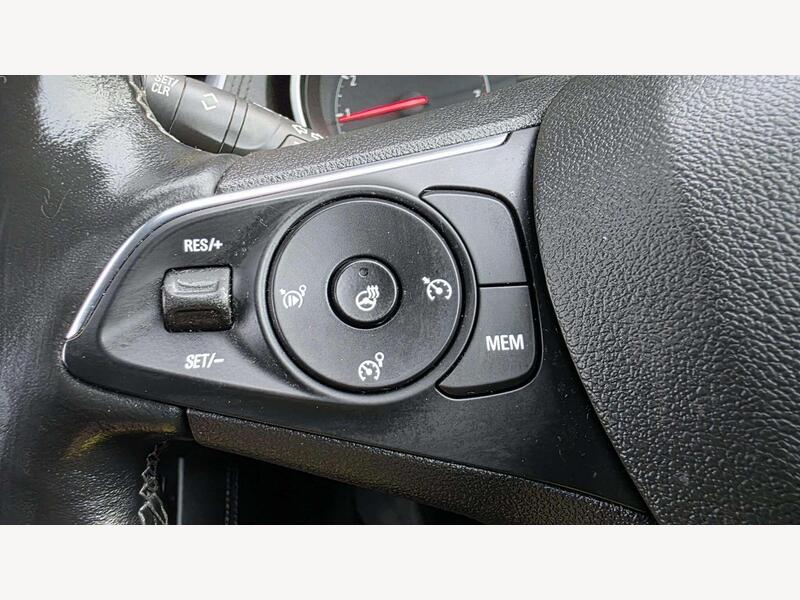 Vauxhall Grandland X WP68HHT