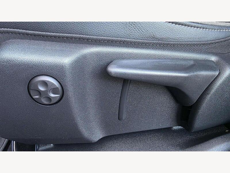 Vauxhall Grandland X YA67YXR