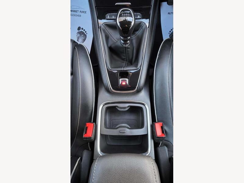 Vauxhall Grandland X YA67YXR