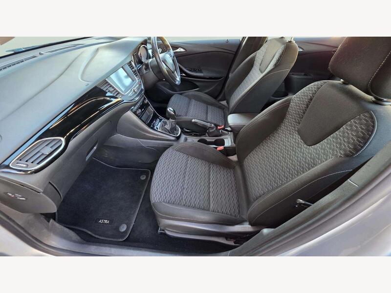 Vauxhall Astra BV68GVF